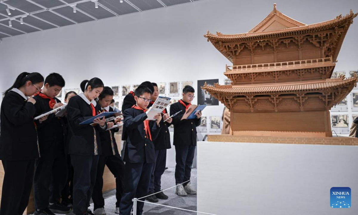 爱凌的表现